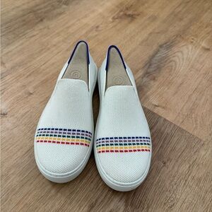 Rothy’s The Kids Sneaker Rainbow Size 4